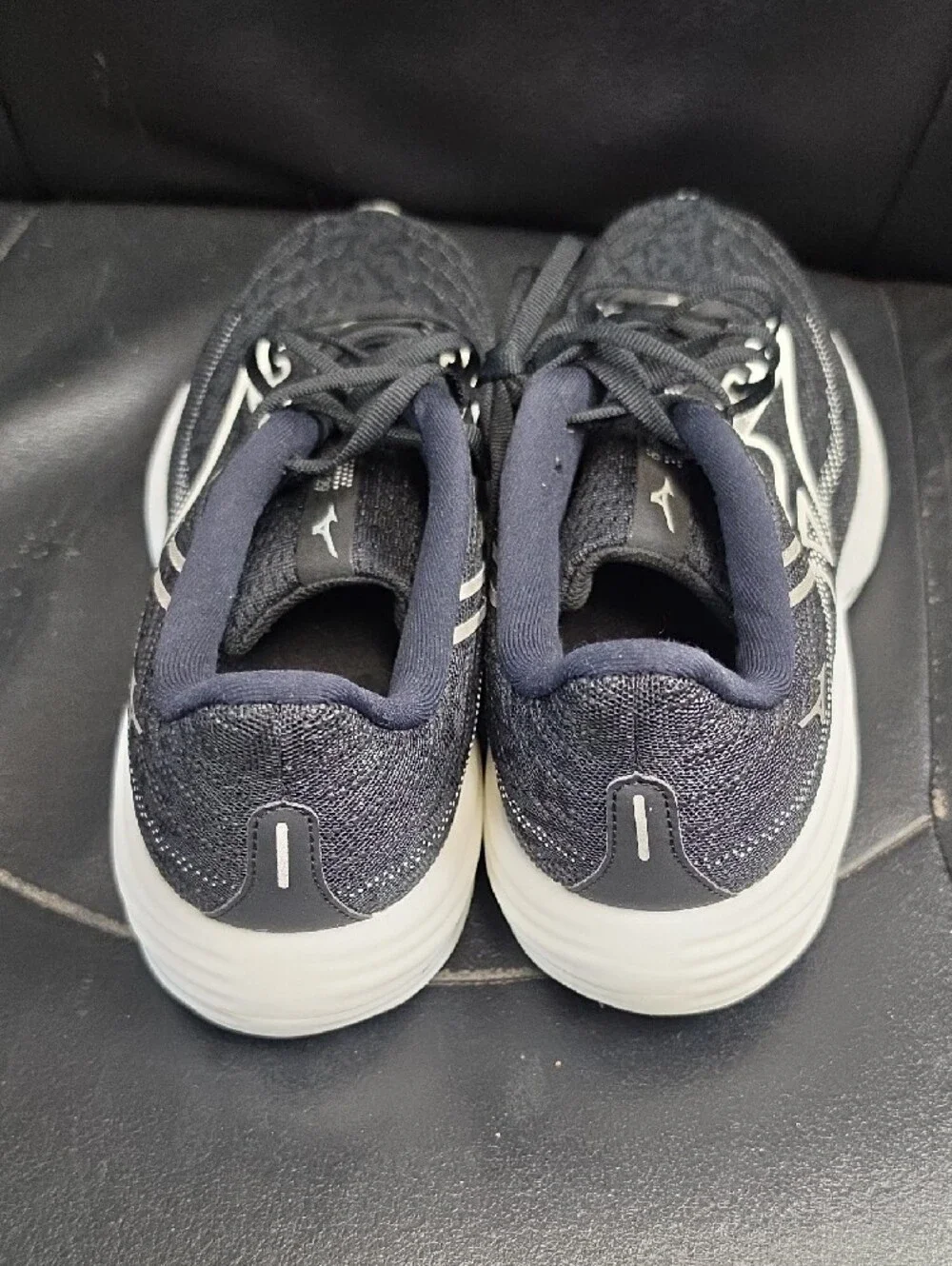 Mizuno lightweight trainers